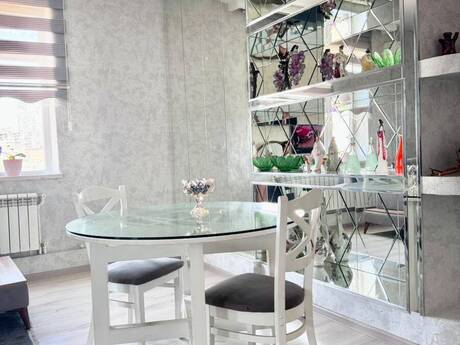 3-room new-build apartment for rent in Həzi Aslanov, 120 m², 850 AZN/mo, photo 5 / 12