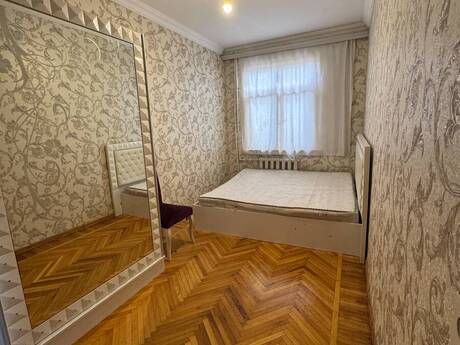 2-room old-build apartment for sale in Nəsimi, 55 m², 150 000 AZN, photo 2 / 9