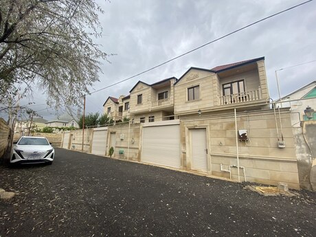 4 rooms · 130 m², Biləcəri