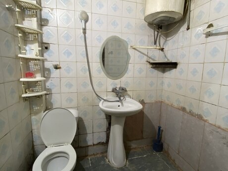 İçəri Şəhərdə 2 otaqlı köhnə tikili mənzil kirayə verilir, 60 m², 400 AZN/ay, şəkil 4 / 6