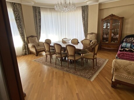 4 otaq · 168 m² · 7/18 mərtəbə, Nərimanov