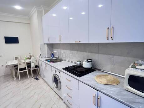 Продаётся 2-комнатная квартира в новостройке, Nəriman Nərimanov, 93 м², 263 000 AZN, фото 2 / 12