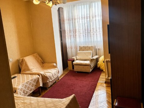Əhmədlidə 4 otaqlı köhnə tikili mənzil satılır, 90 m², 235 000 AZN, şəkil 4 / 10