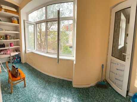Gənclikdə 2 otaqlı köhnə tikili mənzil satılır, 70 m², 195 000 AZN, şəkil 4 / 8