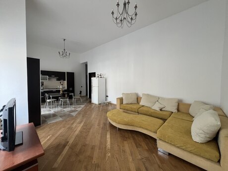 2-room apartment, 100 m², Nəsimi, 900 AZN