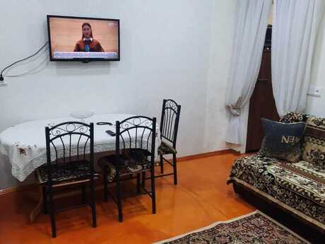 28 Mayda 1 otaqlı köhnə tikili mənzil kirayə verilir, 30 m², 499 AZN/ay, şəkil 4 / 11