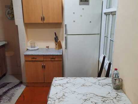 28 Mayda 1 otaqlı köhnə tikili mənzil kirayə verilir, 30 m², 499 AZN/ay, şəkil 5 / 11