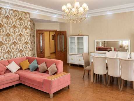 Сдаётся 3-комнатная квартира в новостройке, Elmlər Akademiyası, 150 м², 1 200 AZN/мес, фото 3 / 12
