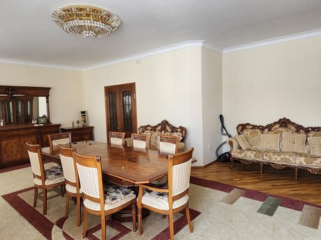 Сдаётся 3-комнатная квартира в новостройке, İnşaatçılar, 140 м², 850 AZN/мес, фото 2 / 12