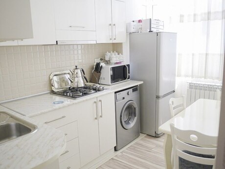 Qurtuluş 93 kompleksində 2 otaqlı yeni tikili mənzil satılır, 46,3 m², 79 000 AZN, şəkil 3 / 12