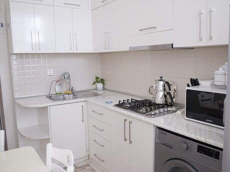 Qurtuluş 93 kompleksində 2 otaqlı yeni tikili mənzil satılır, 46,3 m², 79 000 AZN, şəkil 4 / 12