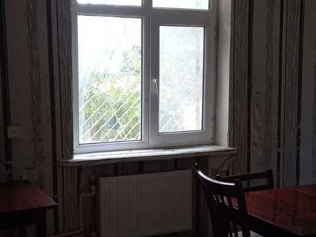 Neftçilərdə 2 otaqlı köhnə tikili mənzil satılır, 30 m², 109 500 AZN, şəkil 2 / 8