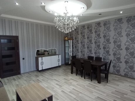 3 otaqlı mənzil, 130 m², Xalqlar Dostluğu, 750 AZN
