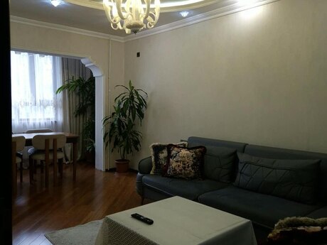 Xalqlar Dostluğunda 3 otaqlı köhnə tikili mənzil satılır, 95 m², 230 000 AZN, şəkil 3 / 12