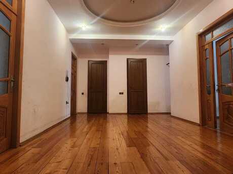 3-комн. · 140 m² · 13/17 этаж, 9-cu mikrorayon