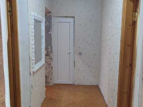 3-room old-build apartment for sale in Əmircan, 52 m², 103 000 AZN, photo 3 / 12