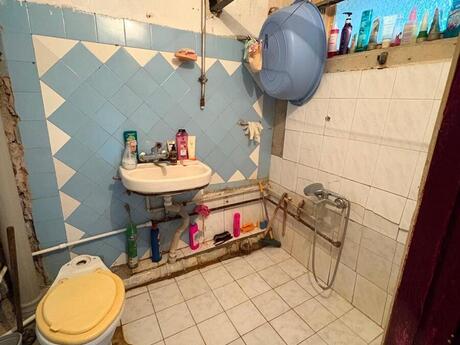 2-room old-build apartment for sale in Həzi Aslanov, 45 m², 118 000 AZN, photo 3 / 11