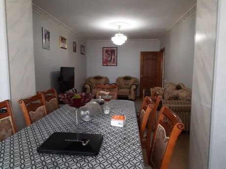 Badamdarda 3 otaqlı köhnə tikili mənzil satılır, 70 m², 205 000 AZN, şəkil 2 / 12