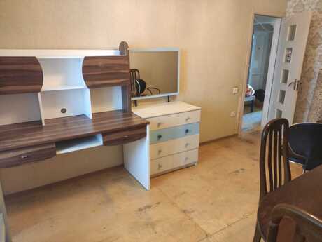 2-room old-build apartment for sale in Həzi Aslanov, 68 m², 165 000 AZN, photo 2 / 12