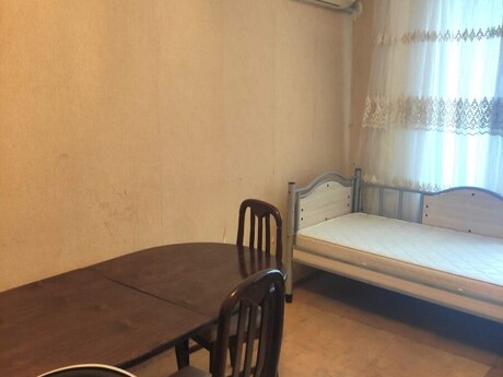 2-room old-build apartment for sale in Həzi Aslanov, 68 m², 165 000 AZN, photo 4 / 12