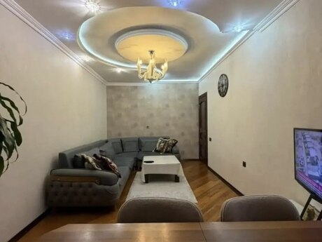 Xalqlar Dostluğunda 3 otaqlı köhnə tikili mənzil satılır, 90 m², 230 000 AZN, şəkil 2 / 12