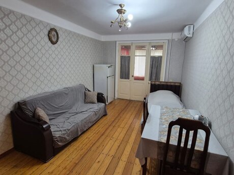 Elan №6537548 - Bakı, Nəriman Nərimanov m., 2 otaqlı, 33 m², 3/5 mərtəbə