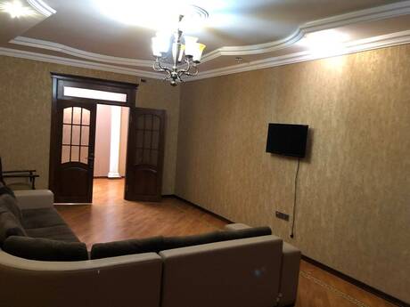 3 otaq · 130 m² · 5/17 mərtəbə, Həzi Aslanov
