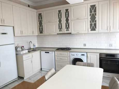 2 otaq · 95 m² · 6/12 mərtəbə, 28 May