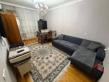 Продаётся 3-комнатная квартира в старом фонде, Memar Əcəmi, 50 м², 150 000 AZN, фото 2 / 12