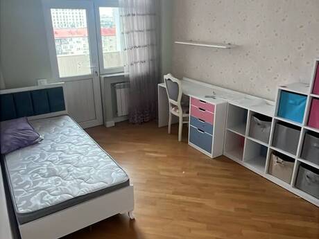 Neftçilərdə 3 otaqlı yeni tikili mənzil kirayə verilir, 95 m², 850 AZN/ay, şəkil 3 / 6