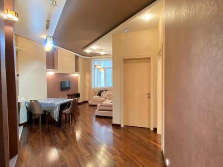Elan №6537743 - Bakı, Elmlər Akademiyası m., 3 otaqlı, 90 m², 5/17 mərtəbə