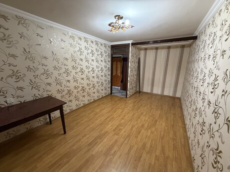 Neftçilərdə 2 otaqlı köhnə tikili mənzil satılır, 35 m², 122 000 AZN, şəkil 2 / 9