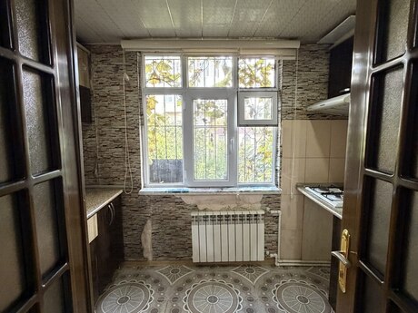 Neftçilərdə 2 otaqlı köhnə tikili mənzil satılır, 35 m², 122 000 AZN, şəkil 3 / 9
