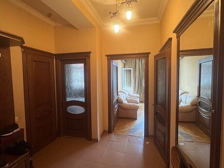 Продаётся 2-комнатная квартира в новостройке, Nəriman Nərimanov, 68 м², 235 000 AZN, фото 5 / 9
