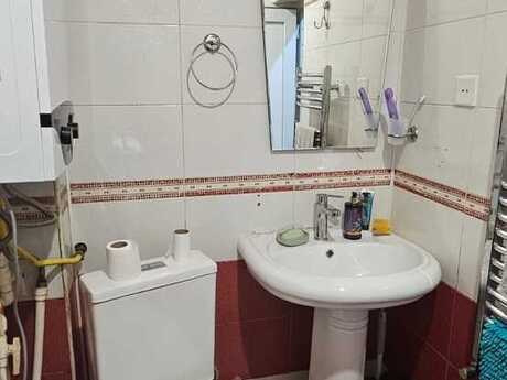 2-room old-build apartment for rent in Əmircan, 48 m², 600 AZN/mo, photo 3 / 12