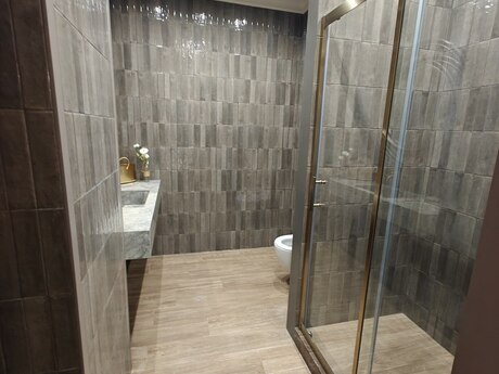 Gülüstan Residence kompleksində 4 otaqlı yeni tikili mənzil kirayə verilir, 165 m², 5 000 AZN/ay, şəkil 5 / 12