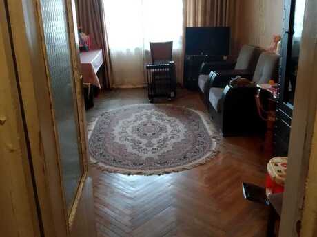 28 Mayda 3 otaqlı köhnə tikili mənzil satılır, 75 m², 200 000 AZN, şəkil 3 / 5
