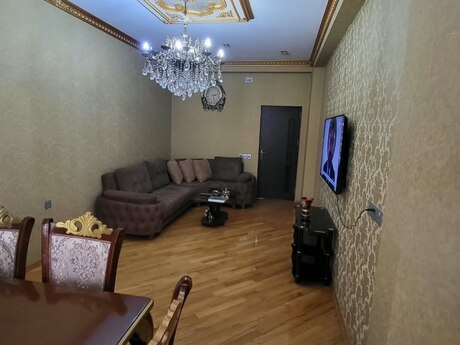 2-комн. · 61 m² · 7/17 этаж, Qara Qarayev