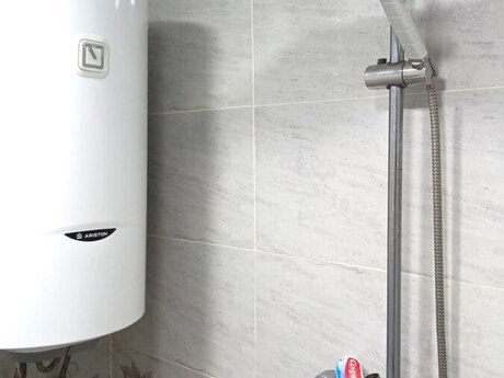 Xalqlar Dostluğunda 1 otaqlı köhnə tikili mənzil kirayə verilir, 64 m², 449 AZN/ay, şəkil 5 / 5