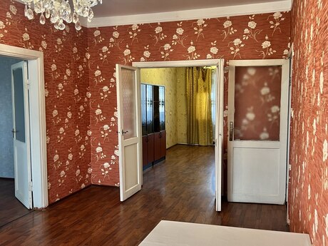 5-room old-build apartment for sale in Binəqədi, 110 m², 26 000 AZN, photo 2 / 12