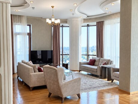 Сдаётся 4-комнатная квартира в новостройке, 28 May, 200 м², 2 799 AZN/мес, фото 2 / 11