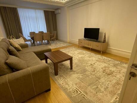 2-room apartment, 111 m², Cıdır Residence, 340 000 AZN