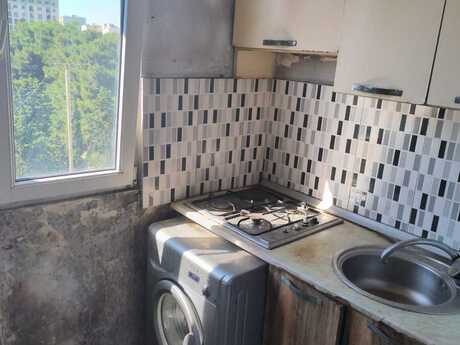 Neftçilərdə 2 otaqlı köhnə tikili mənzil satılır, 40 m², 100 000 AZN, şəkil 5 / 7