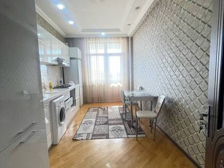 Yasamalda 2 otaqlı yeni tikili mənzil kirayə verilir, 86 m², 780 AZN/ay, şəkil 3 / 8