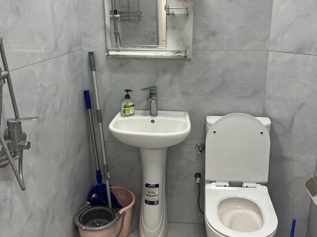 Сдаётся 3-комнатная квартира в старом фонде, İnşaatçılar, 65 м², 750 AZN/мес, фото 5 / 8