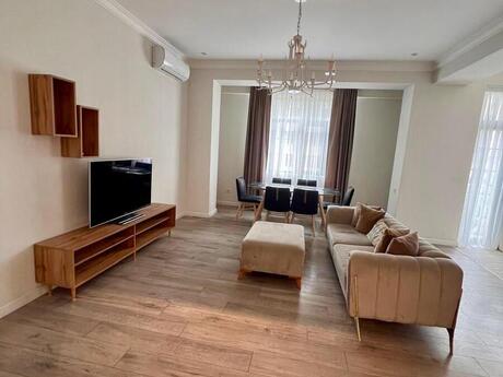 3-room new-build apartment for rent in Renessans Palace, 100 m², 1 599 AZN/mo, photo 5 / 12