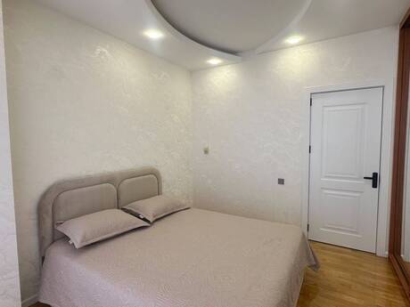 İçəri Şəhərdə 4 otaqlı yeni tikili mənzil kirayə verilir, 170 m², 2 500 AZN/ay, şəkil 5 / 12