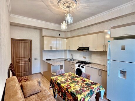 3-room new-build apartment for rent in Triumph Palace, 58 m², 750 AZN/mo, photo 3 / 12