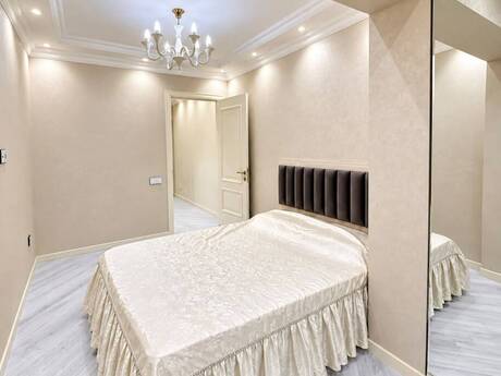 2-room apartment, 42 m², Azadlıq Prospekti, 189 000 AZN