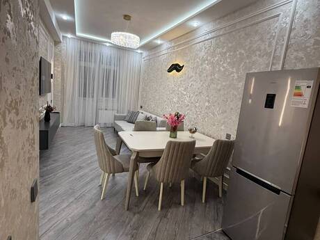 2 otaq · 72 m² · 9/18 mərtəbə, 28 May